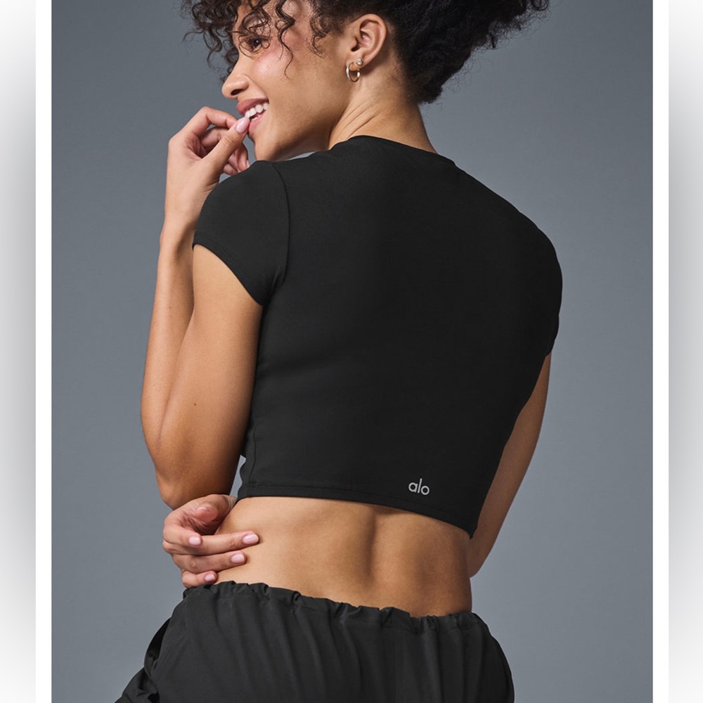 Alosoft crop finesse short sleeve - black